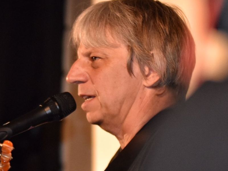 Alexander Scheer und Andreas Dresen beim Gundermann-Konzert.