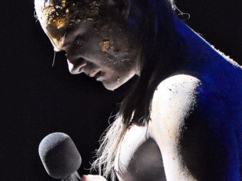 Sven Schelker als Apollon. Orpheus. Thalia Theater. Hamburg.