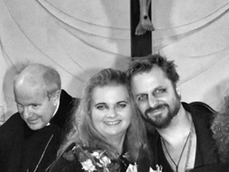 Gruppenbild mit Kardinal. Melles. Hochmair. Beimpold. Sakristei des Stephansdoms.