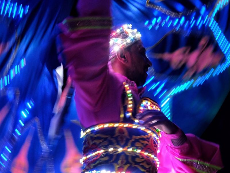 Arabian Folk Dance. Rub al Chali Desert.