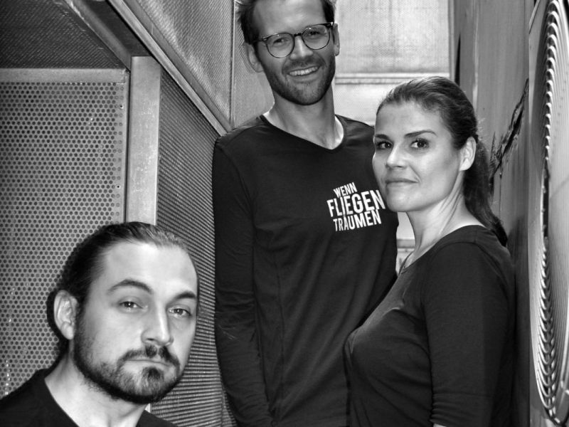 Das Team von Wenn Fliegen träumen.
