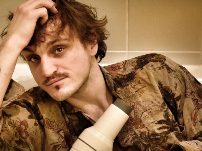 Reflecting alternatives. Schauspieler Franz Rogowski.