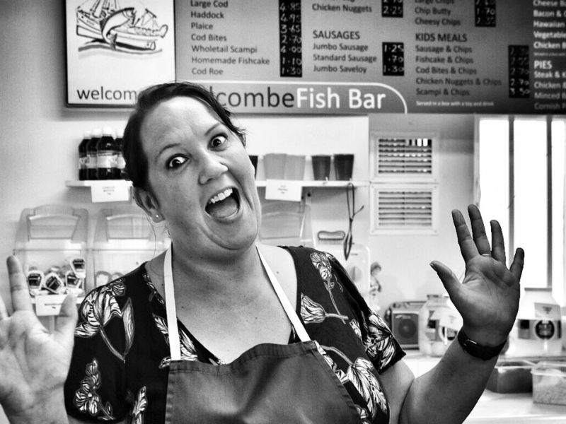 Jo. Verkäuferin. Alcome Fish Bar. Minehead