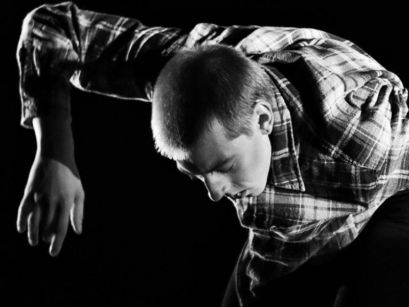 groundPLAY! Julien Müller. Contemporary Dance School Hamburg.