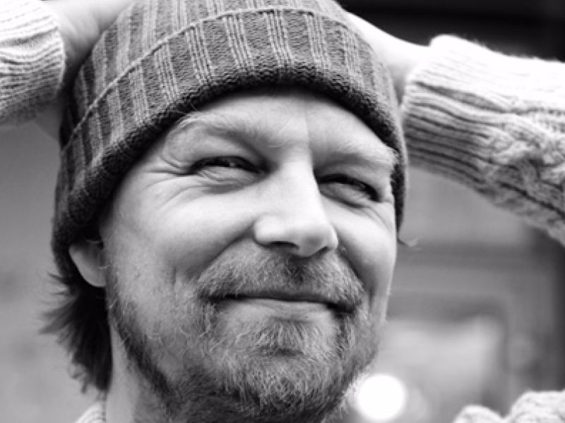 Regisseur Lars Jessen bei der Preview der Impro-Serie "Das Begräbnis"