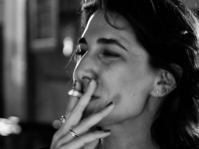 Stéphanie Magnin Vella. Actress. Die obskuren Gedanken eines Zugreisenden.