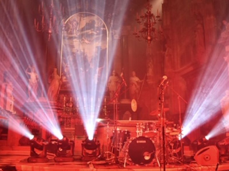 Sakrales Bühnenbild. Stephansdom. Life Ball. Wien.