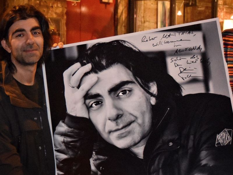 Portrait of the author.
