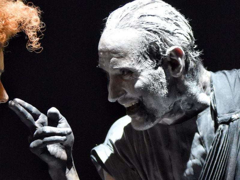 No fussing with Dionysos. Orpheus. Thalia Theater. Hamburg.
