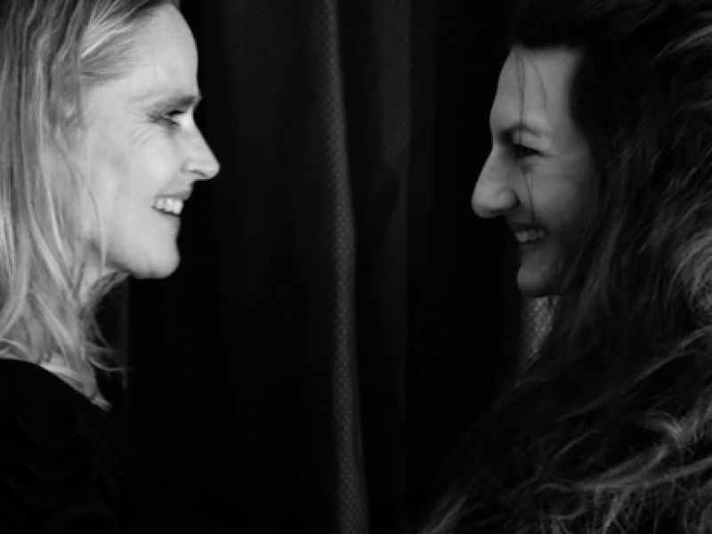 Karoline Eichhorn. Catrin Striebeck. BAckstage Die Vodkagespräche. Noch 5 Minuten...