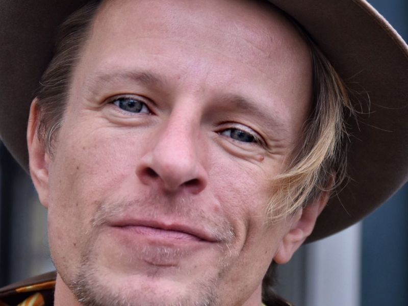 Alexander Scheer. Actor.