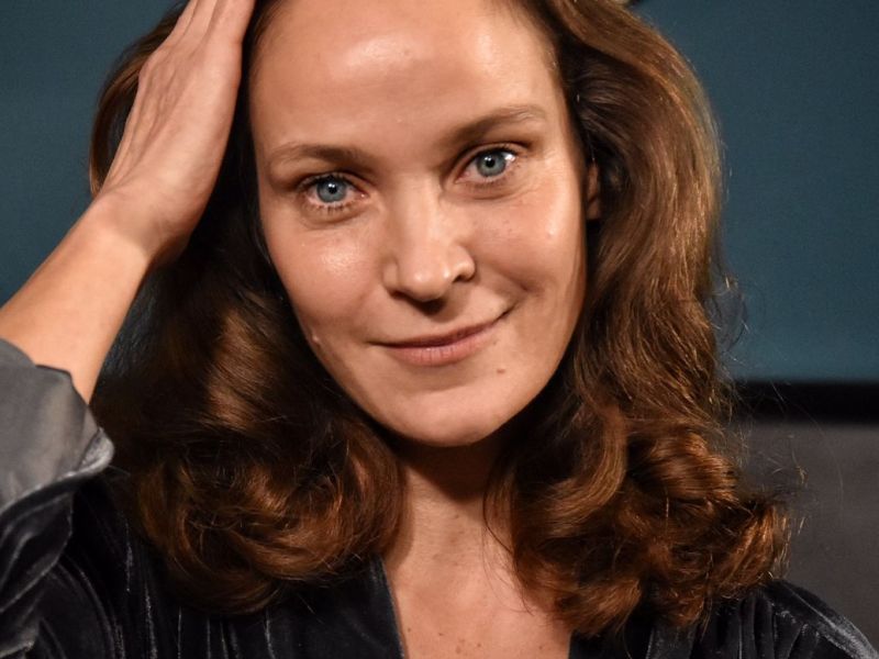 Jeanette Hain. Actress.